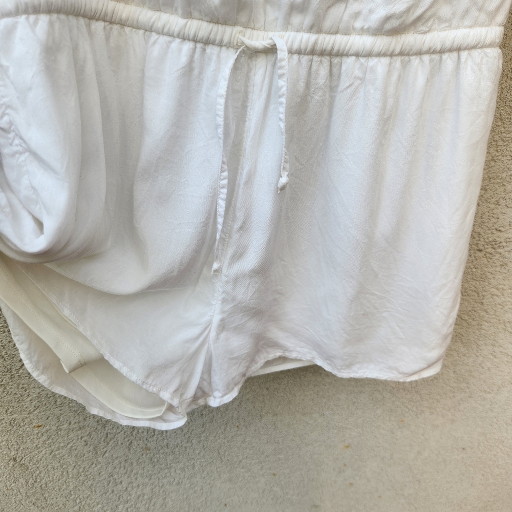 AMERICAN EAGLE Women's Romper Small White Lacy Y2K Shorts Vampire Diaries - Picture 6 of 12